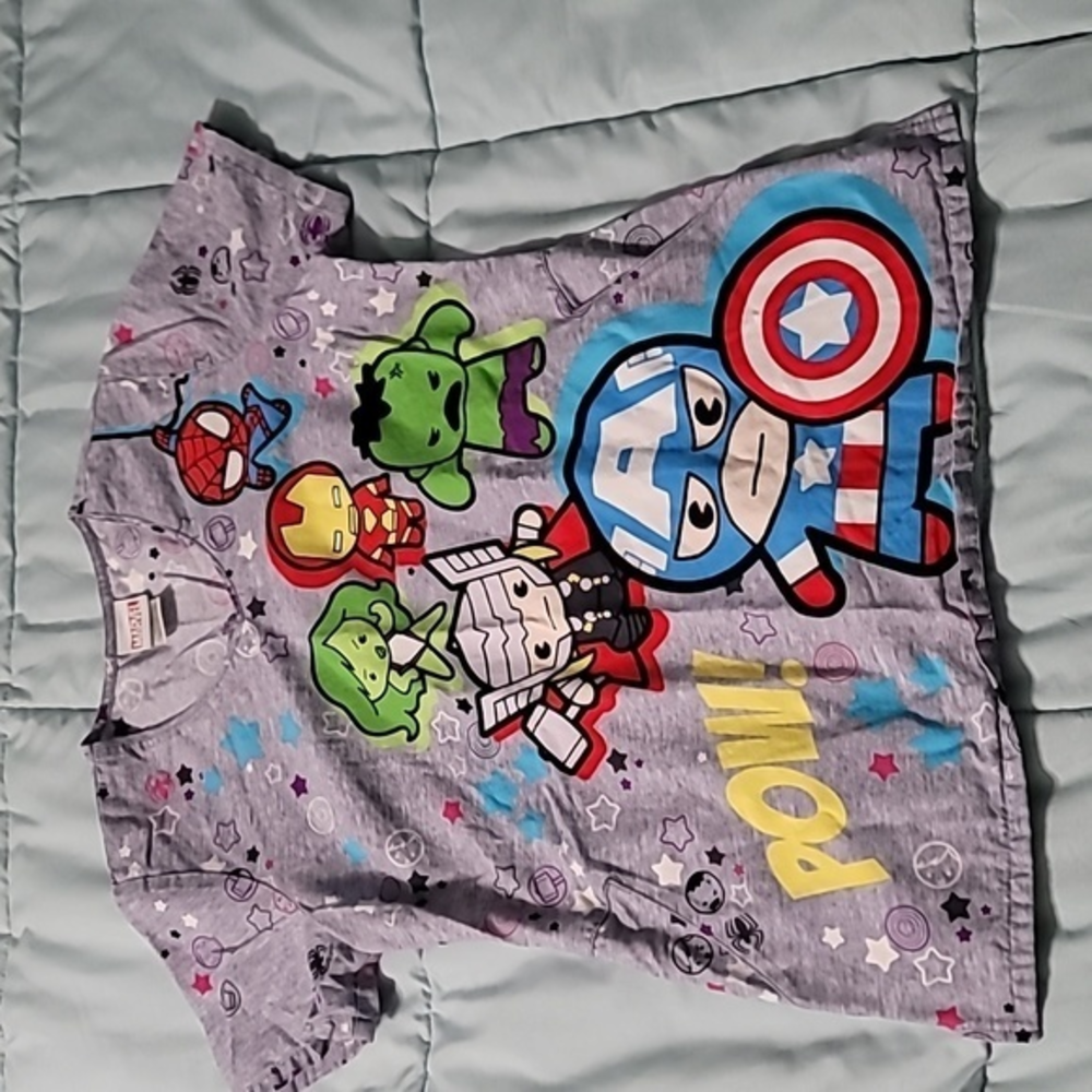 Marvel Mini Avengers Scrub Top Women's Small Excellent Condition.